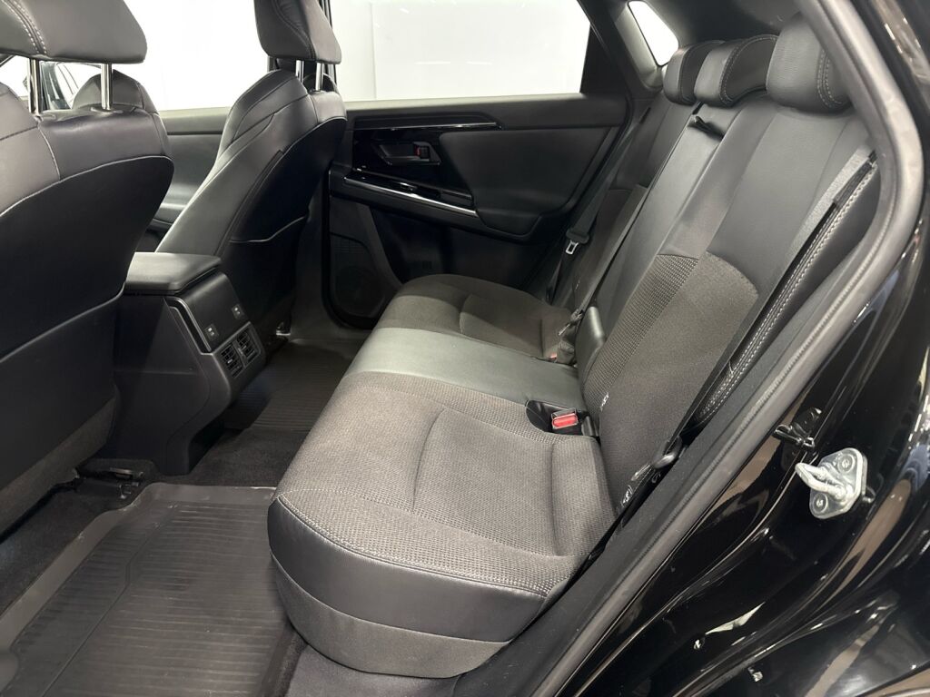 Toyota bZ4X 2023 Musta