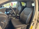 Toyota Yaris 2023 Valkoinen
