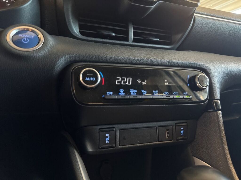 Toyota Yaris 2023 Valkoinen