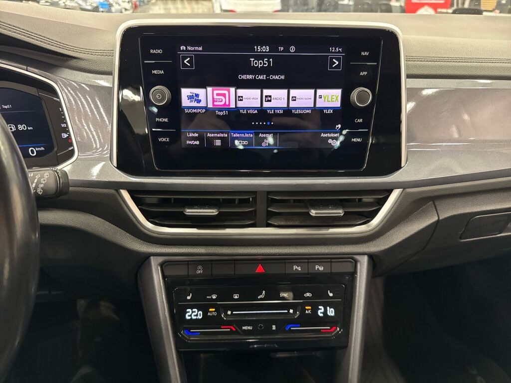 Volkswagen T-Roc 2023 Musta