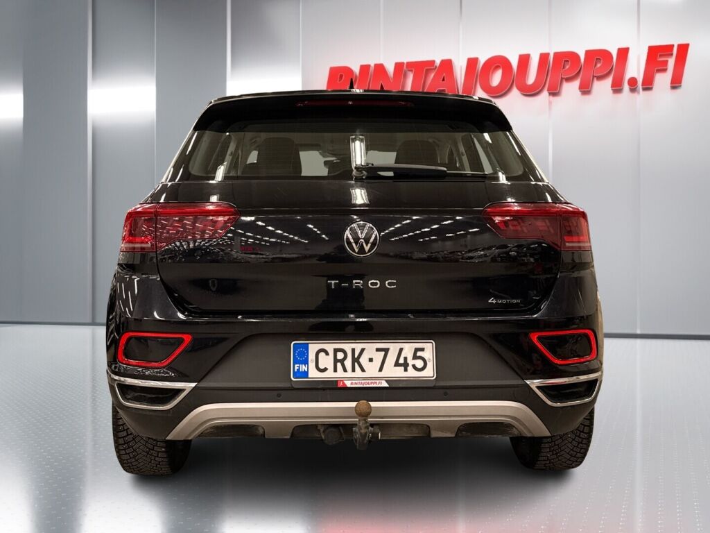 Volkswagen T-Roc 2023 Musta