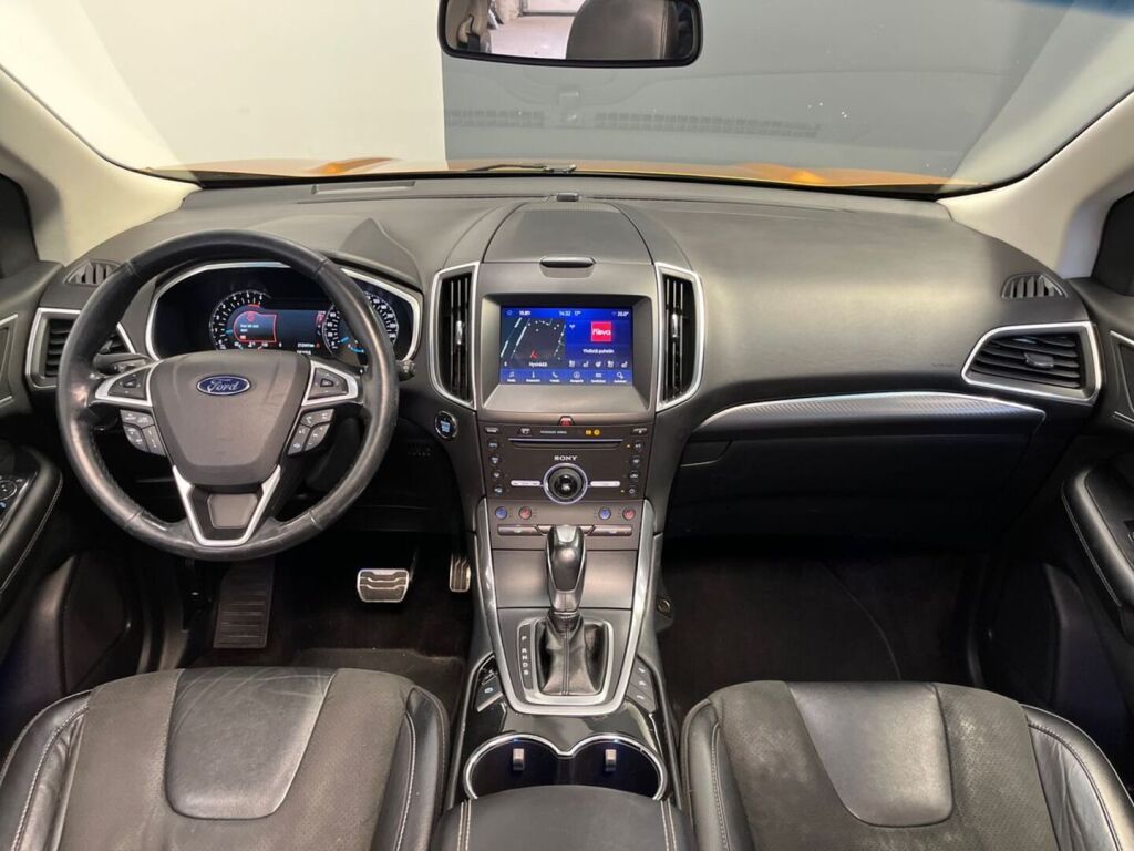 Ford Edge 2016 Oranssi