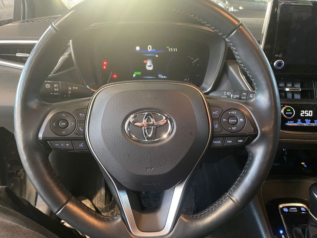 Toyota Corolla 2023 Ruskea (beige)