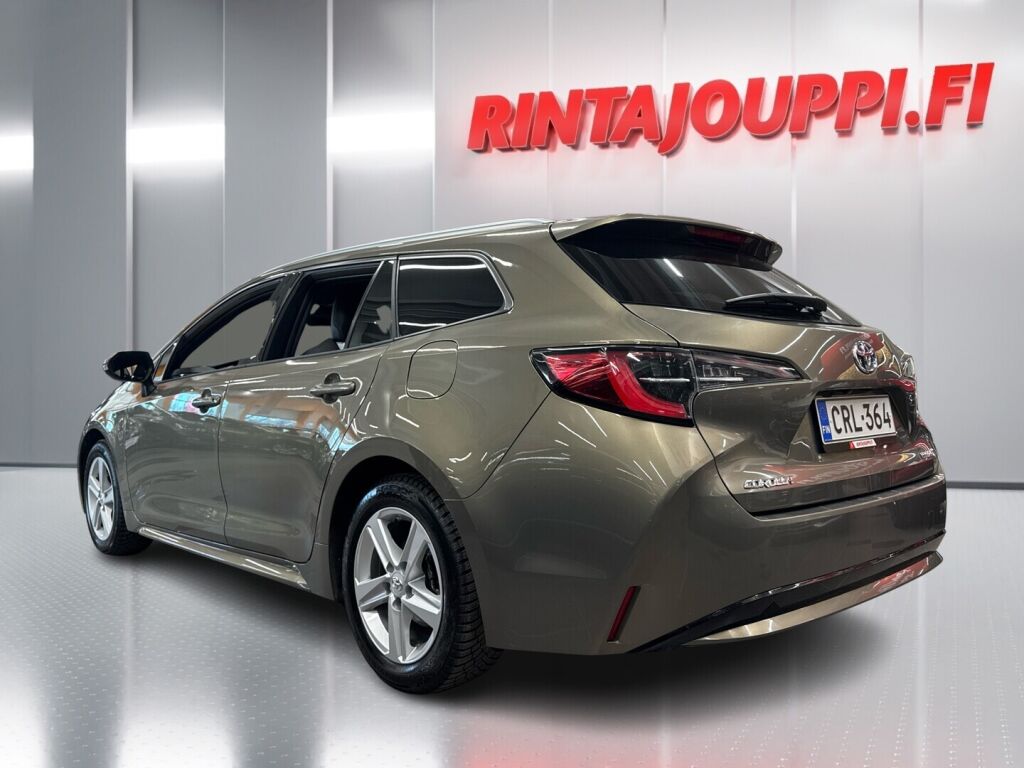 Toyota Corolla 2023 Ruskea (beige)