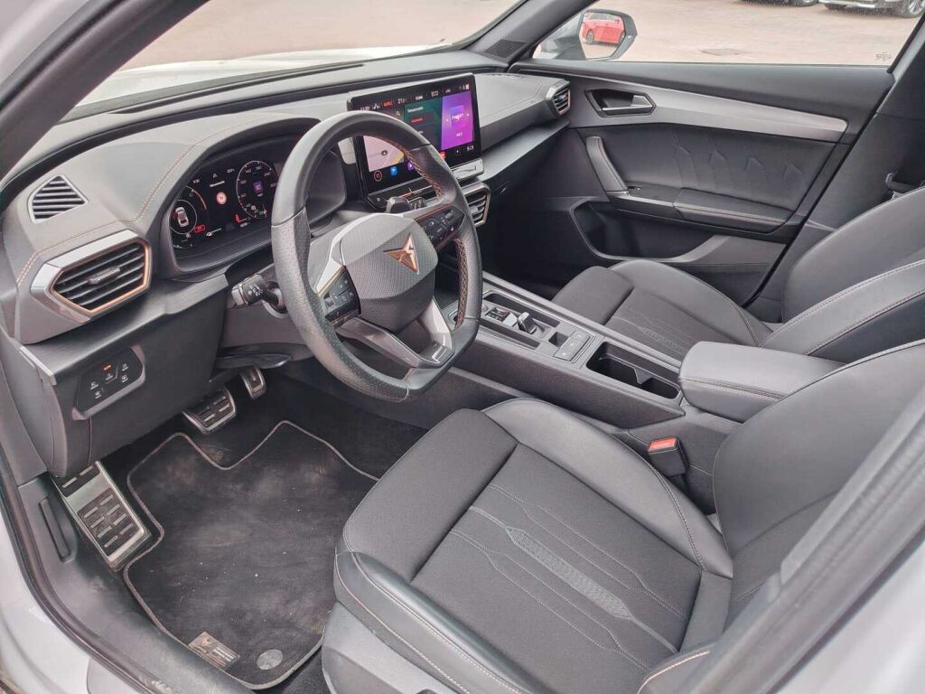 Cupra Formentor 2023 Metalli valkoinen(Nacada White)