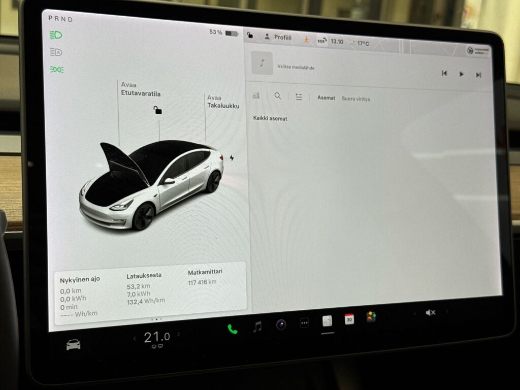 Tesla Model 3 2021 Valkoinen