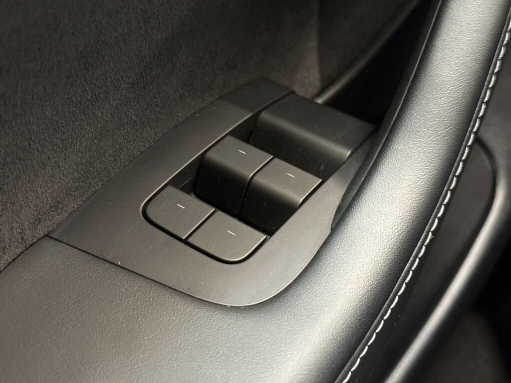 Tesla Model 3 2021 Valkoinen