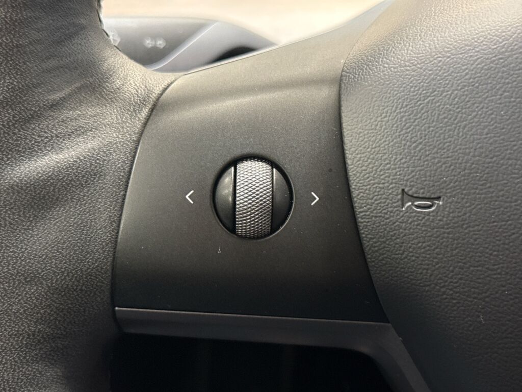 Tesla Model 3 2021 Valkoinen