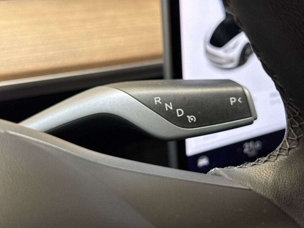 Tesla Model 3 2021 Valkoinen