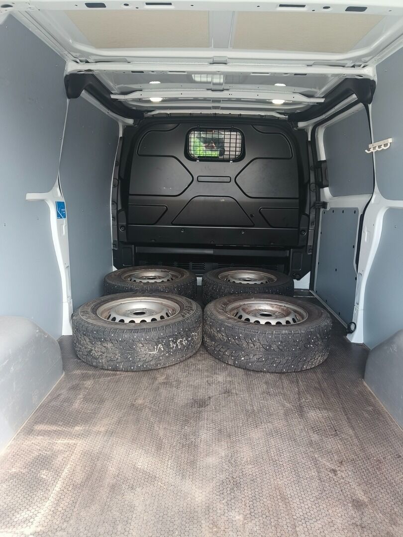 Ford Transit Custom 2023 Valkoinen