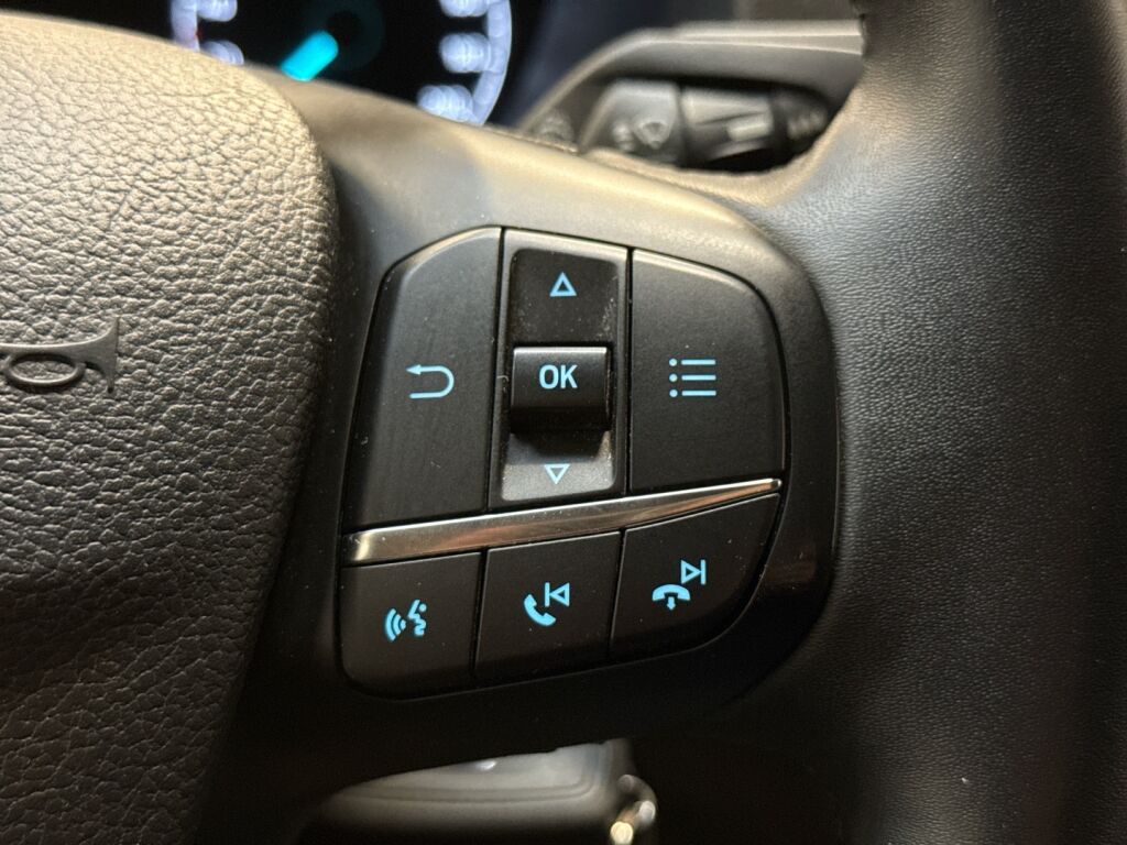 Ford Transit Custom 2023 Musta