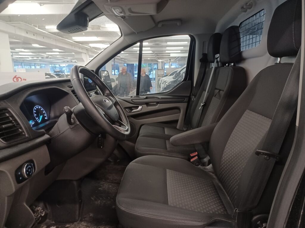 Ford Transit Custom 2023 Musta