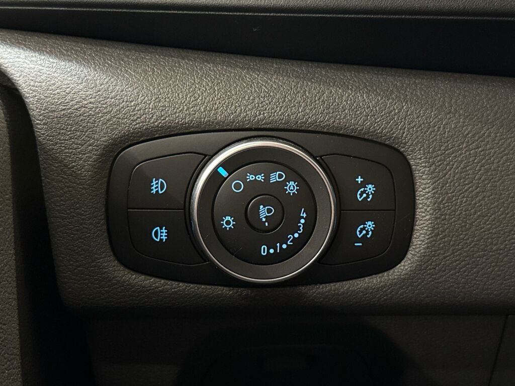 Ford Transit Custom 2023 Musta