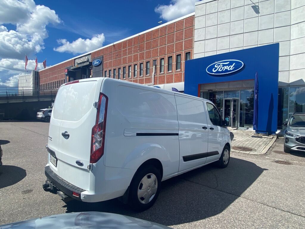 Ford Transit Custom 2023 Valkoinen