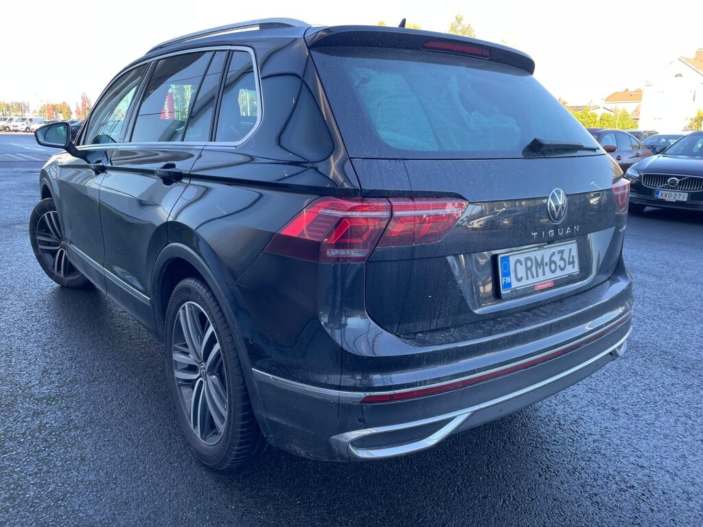 Volkswagen Tiguan 2023 Musta