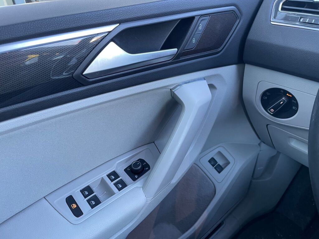 Volkswagen Tiguan 2023 Musta