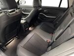 BMW 330 2023 Valkoinen