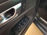 Volvo V60 2019 Musta