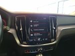 Volvo V60 2019 Musta