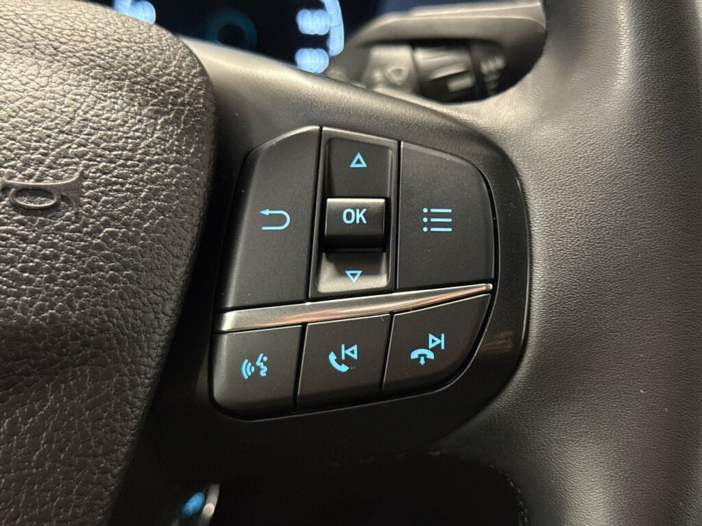 Ford Transit 2023 Valkoinen