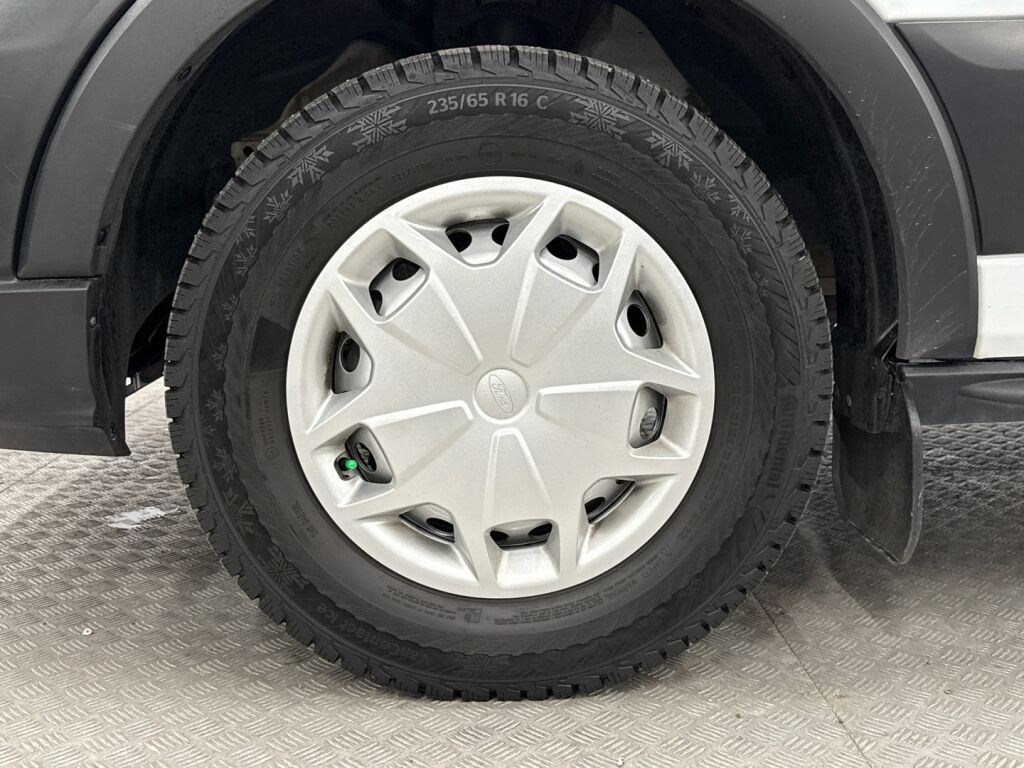 Ford Transit 2023 Valkoinen