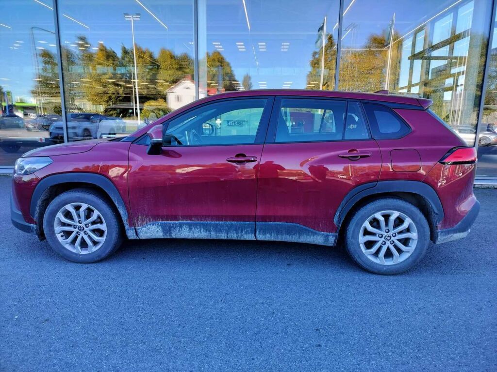 Toyota Corolla Cross 2023 Punainen