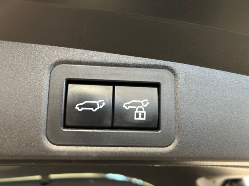 Toyota Corolla 2023 Musta