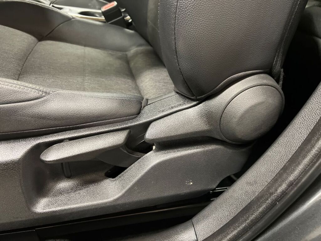 Toyota Corolla 2023 Musta