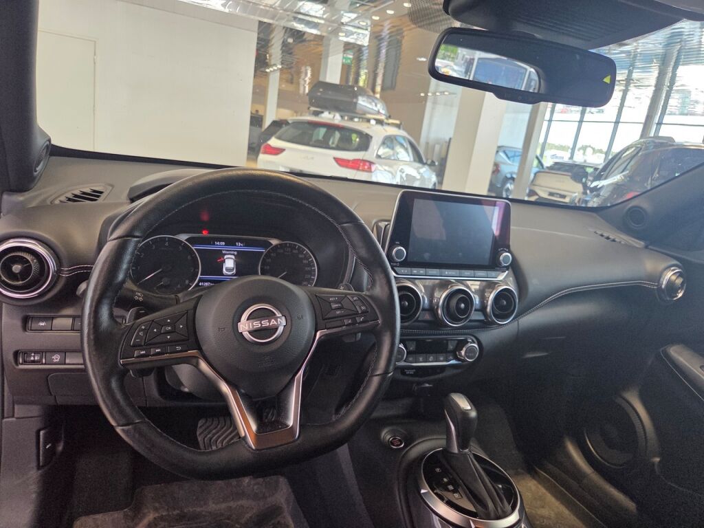 Nissan Juke 2023 Punainen
