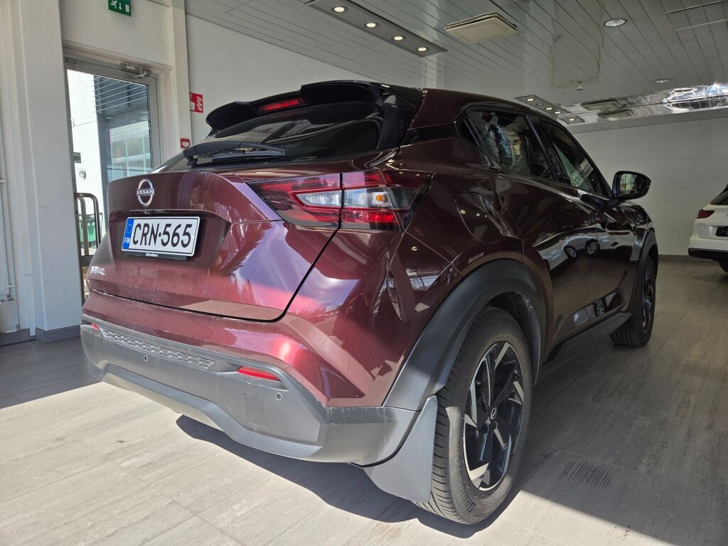 Nissan Juke 2023 Punainen