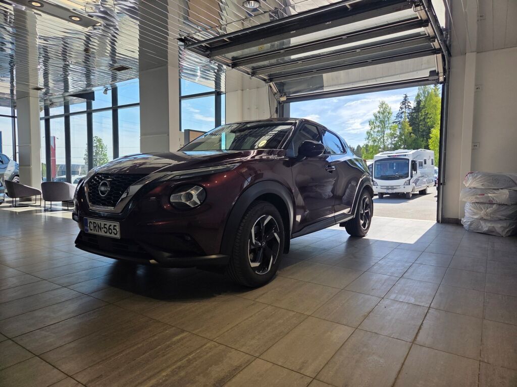 Nissan Juke 2023 Punainen