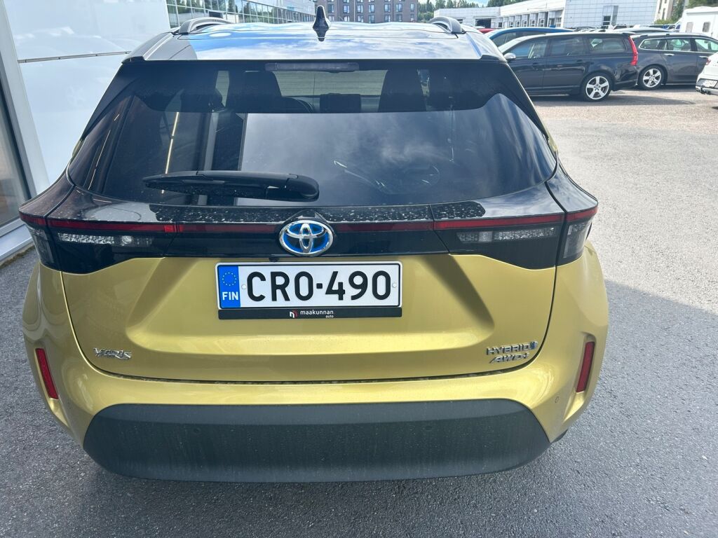 Toyota Yaris Cross 2023 Keltainen