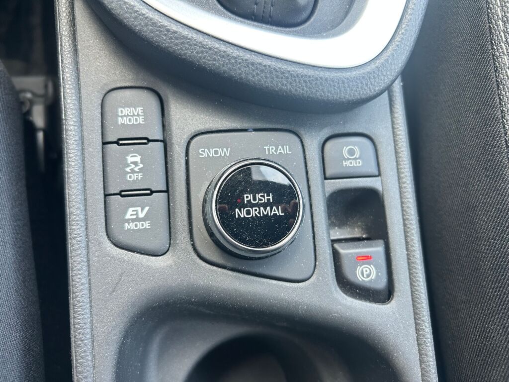 Toyota Yaris Cross 2023 Keltainen