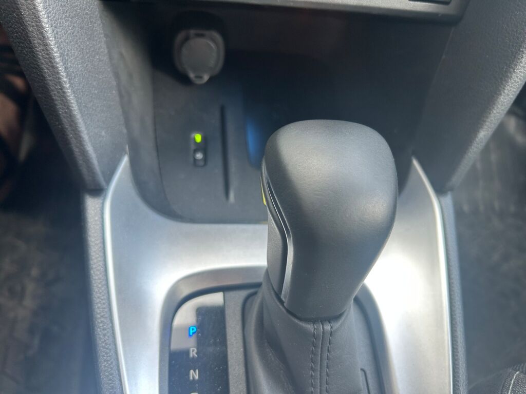 Toyota Yaris Cross 2023 Keltainen