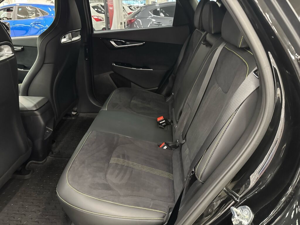 Kia EV6 2024 Musta