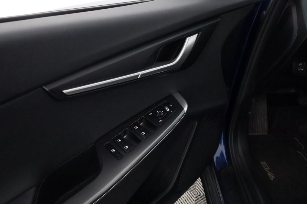 Kia EV6 2023 Sininen