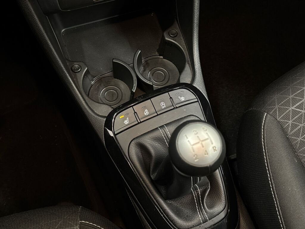 Kia Picanto 2024 Musta