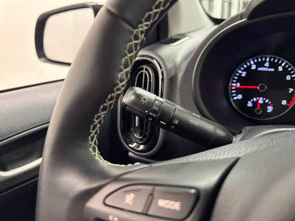 Kia Picanto 2024 Musta