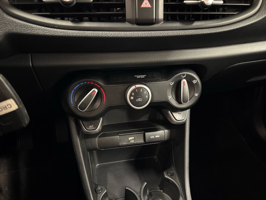 Kia Picanto 2024 Musta