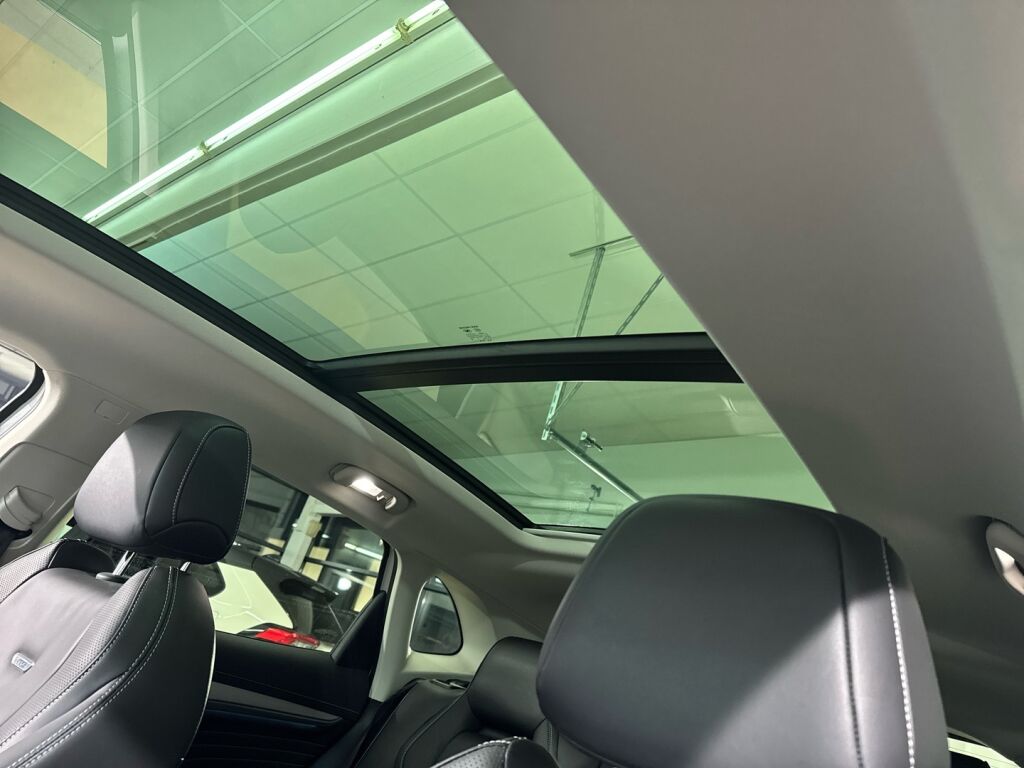 Mg Marvel R 2023 Valkoinen