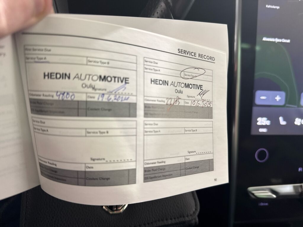 Mg Marvel R 2023 Valkoinen