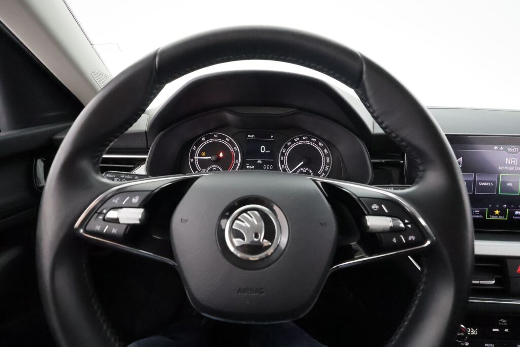 Skoda Kamiq 2023 Harmaa