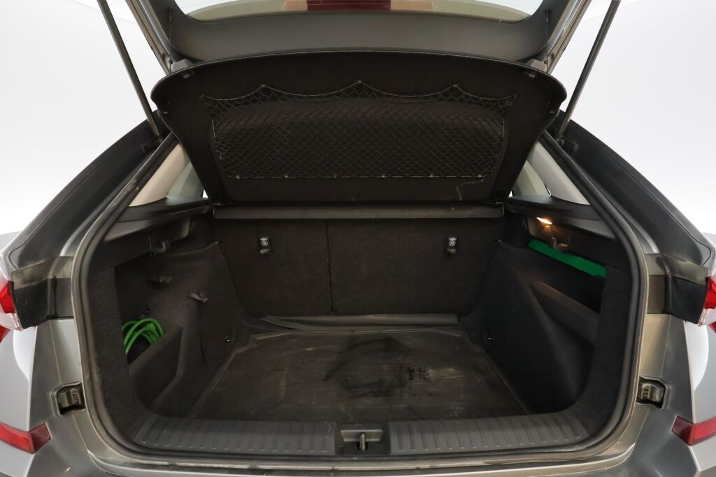 Skoda Kamiq 2023 Harmaa