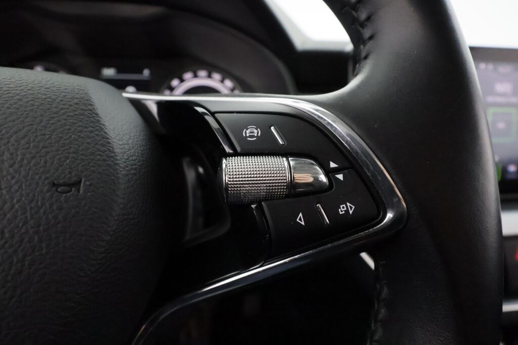 Skoda Kamiq 2023 Harmaa