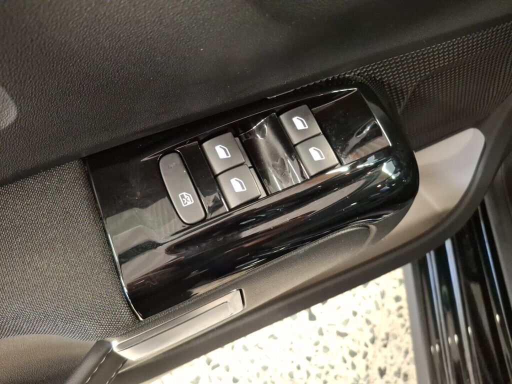 Citroen C3 2023 Musta