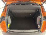 Peugeot e-2008 2023 Oranssi