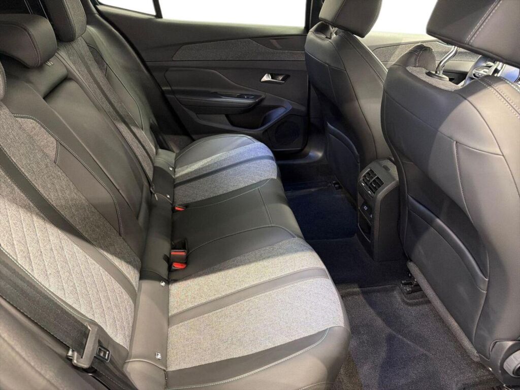 Peugeot 408 2023 Sininen