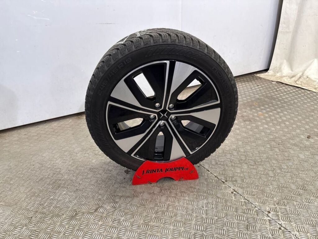 Polestar 2 2024 Harmaa