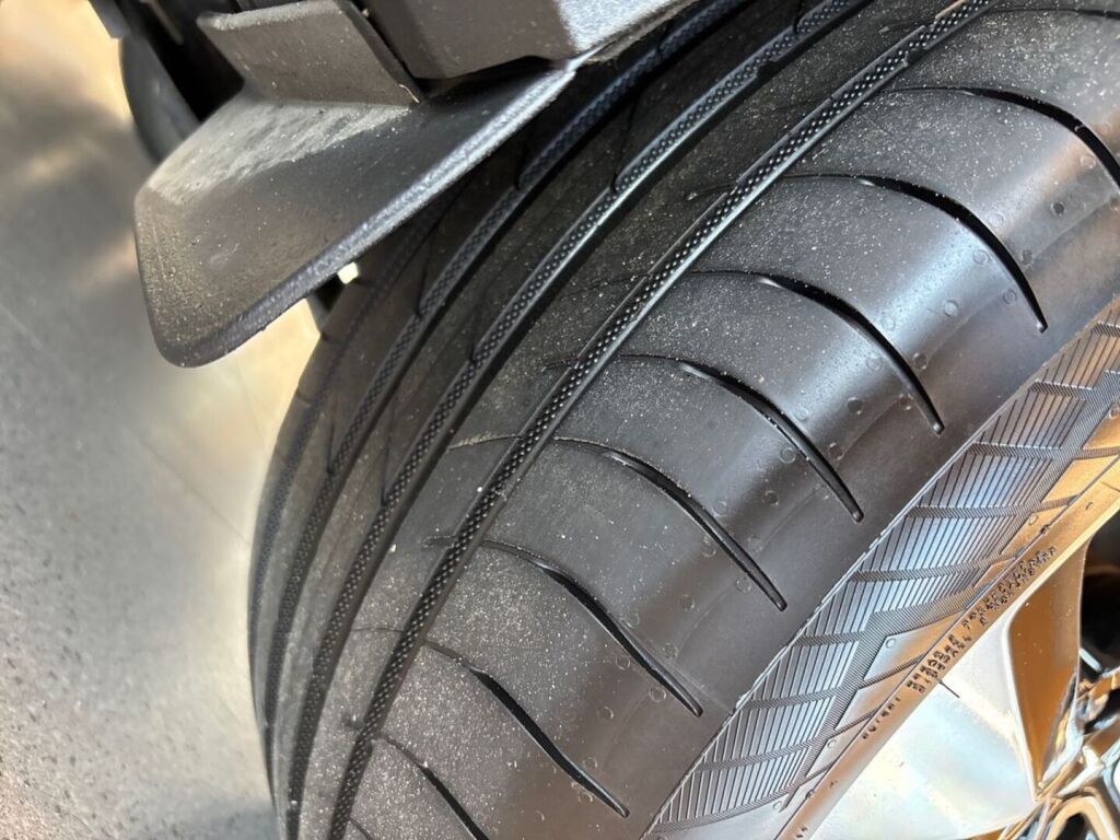 Polestar 2 2024 Harmaa