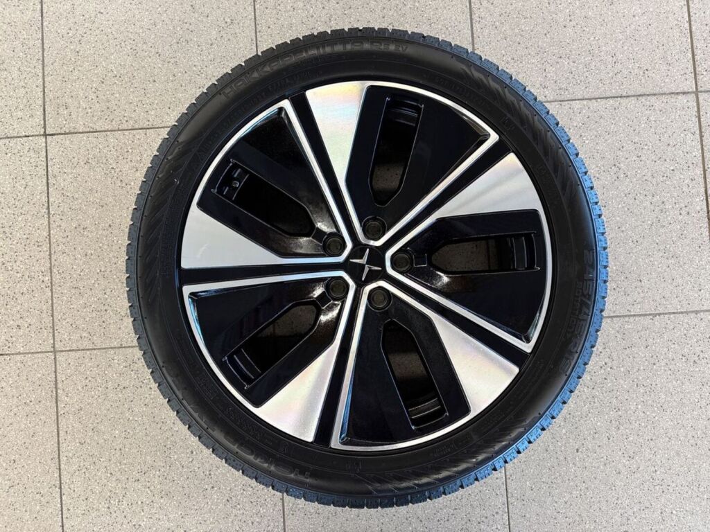 Polestar 2 2024 Harmaa